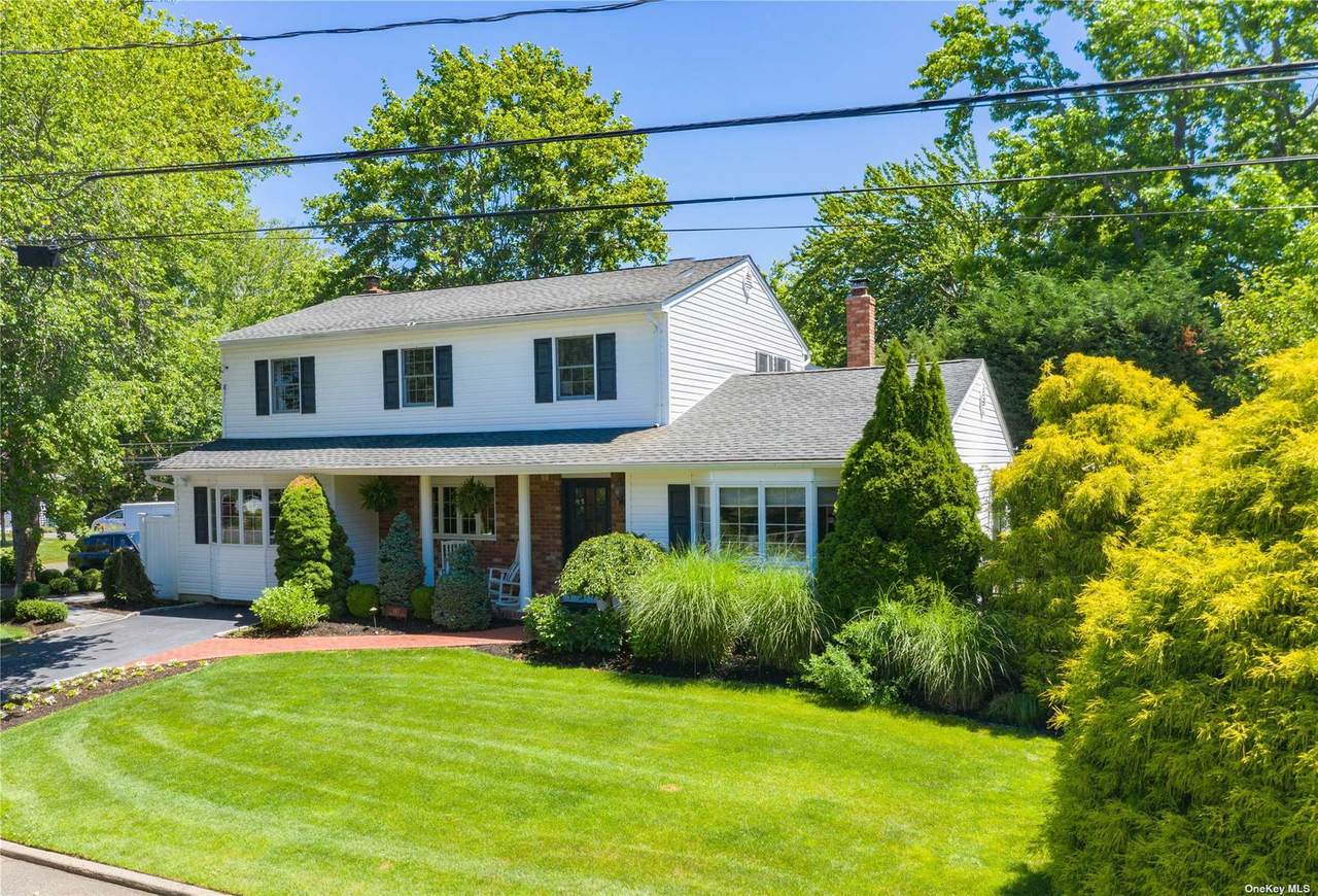 147 Pepperidge Road - Photo 1