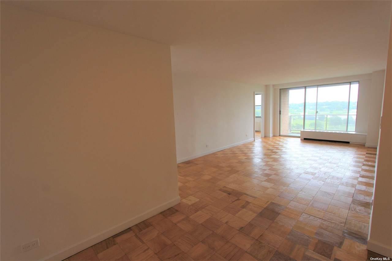 61-20 Grand Central Parkway - Photo 1