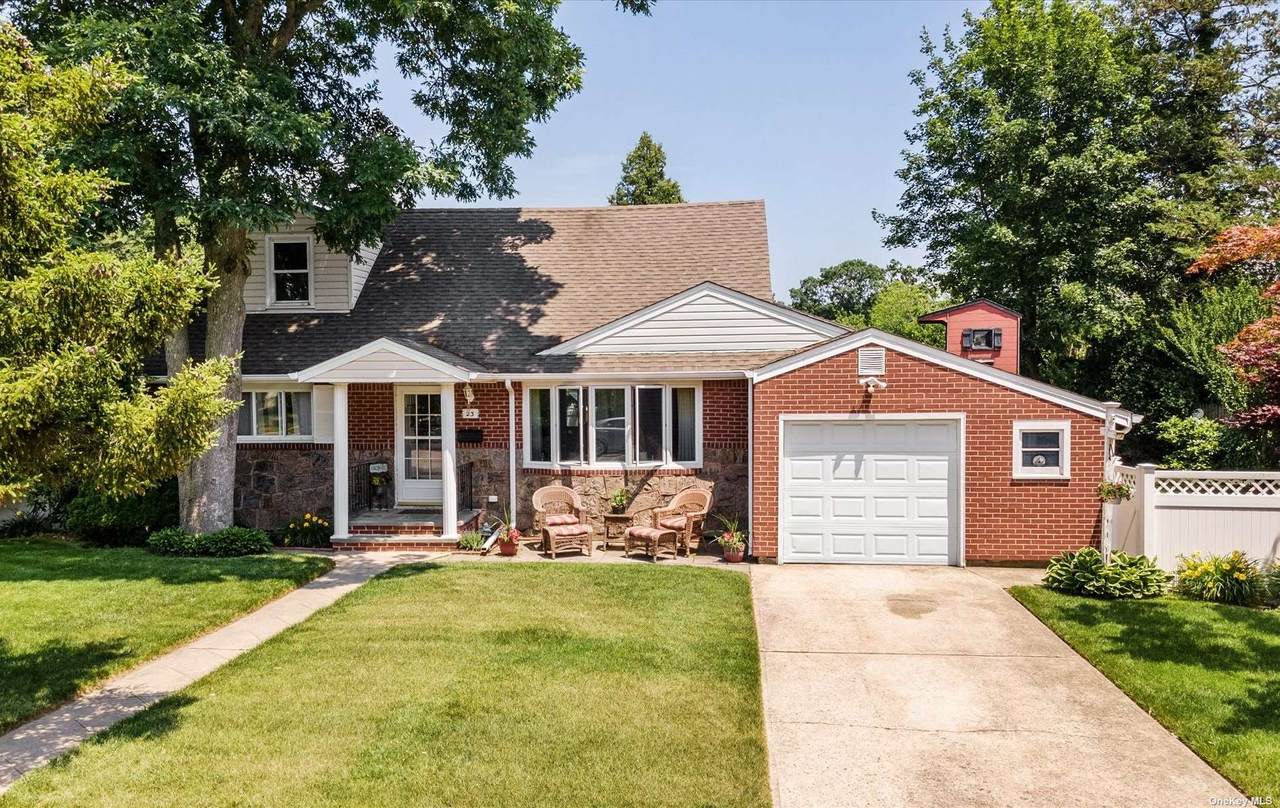 23 Hemlock Drive - Photo 1