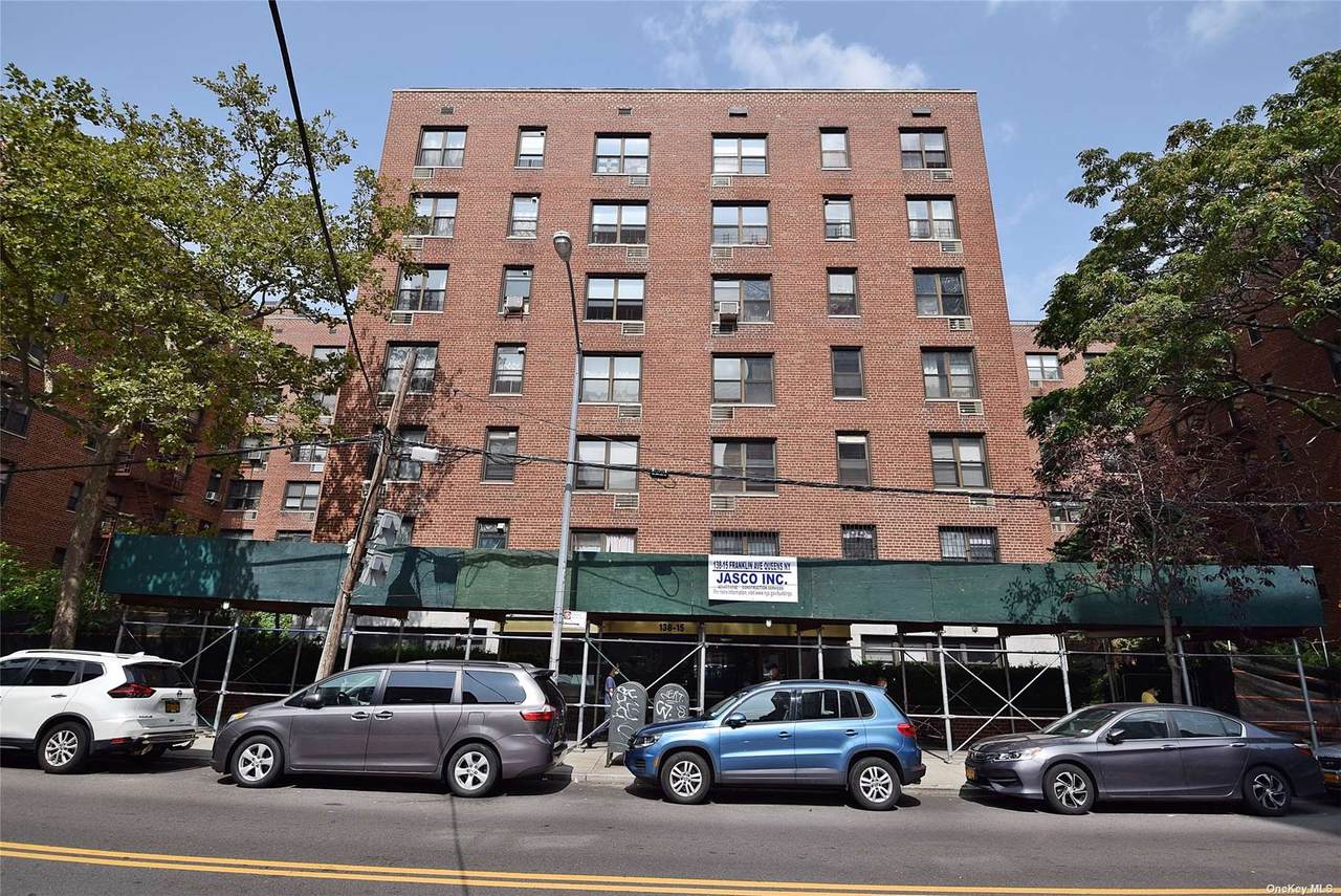 138-15 Franklin Avenue - Photo 1