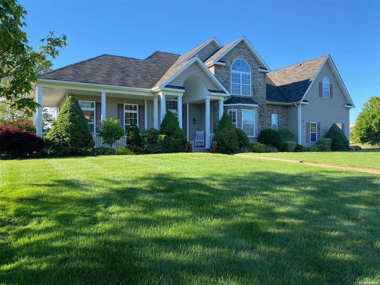 2 Crossfield - Photo 1