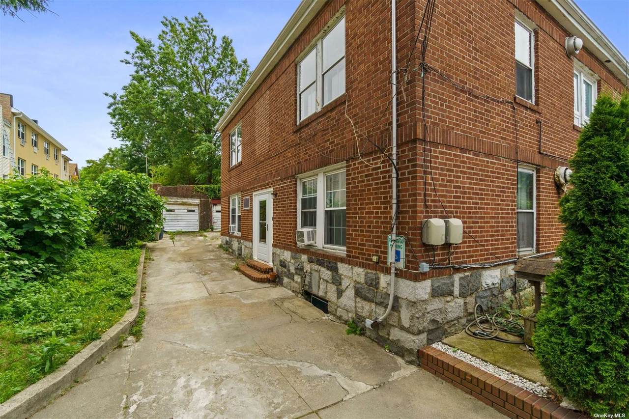 6650 69th Street - Photo 1