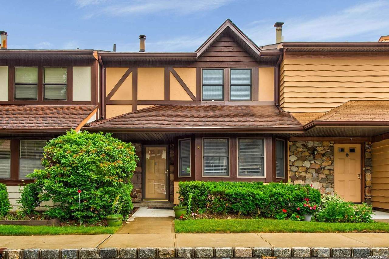 5 Hampton Way - Photo 1
