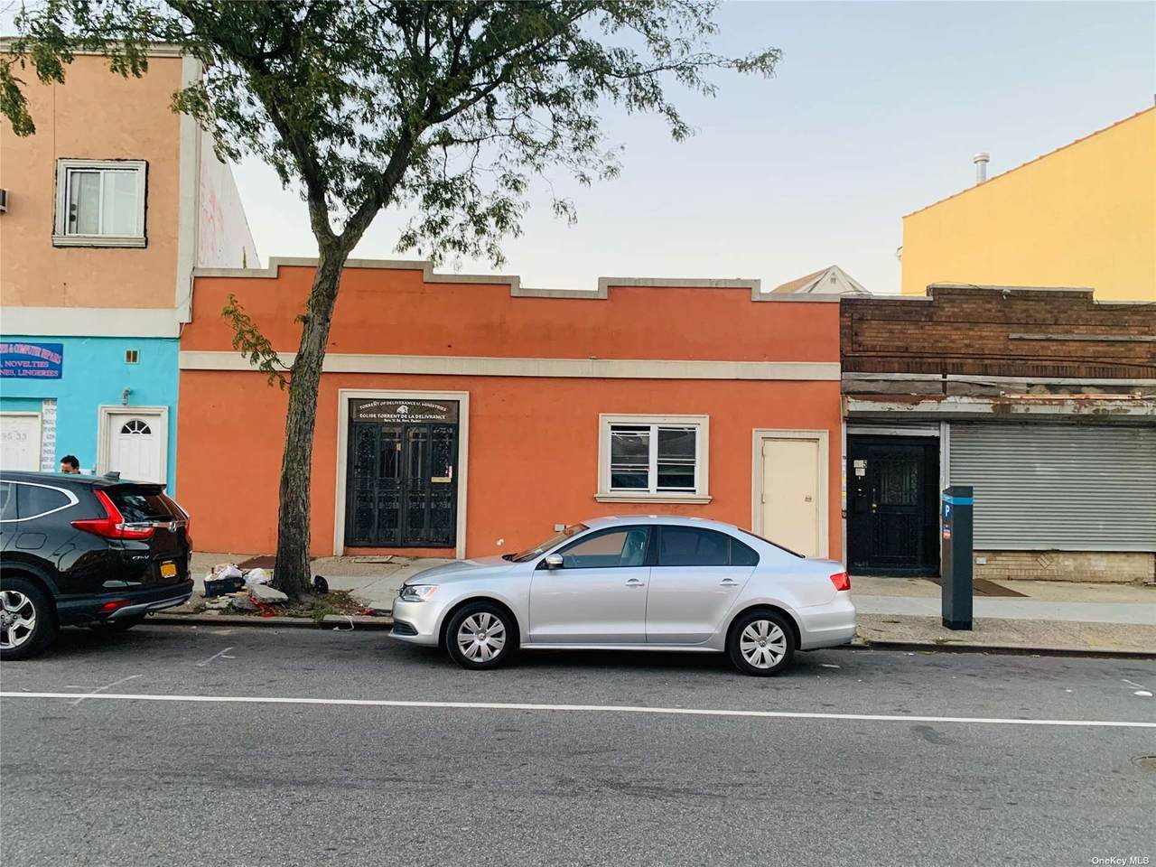 195-35/37 Jamaica Avenue - Photo 1