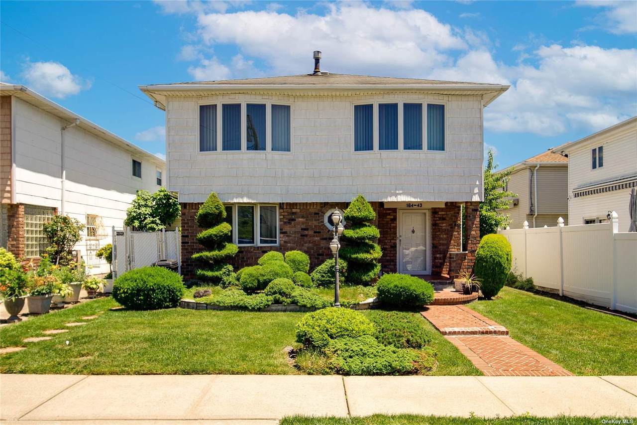 164-43 84th Street - Photo 1