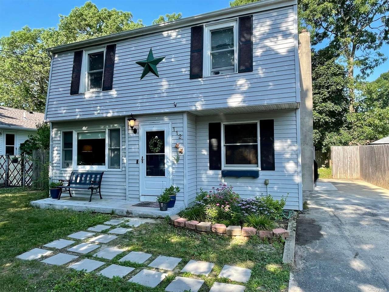 112 Floyd Road - Photo 1