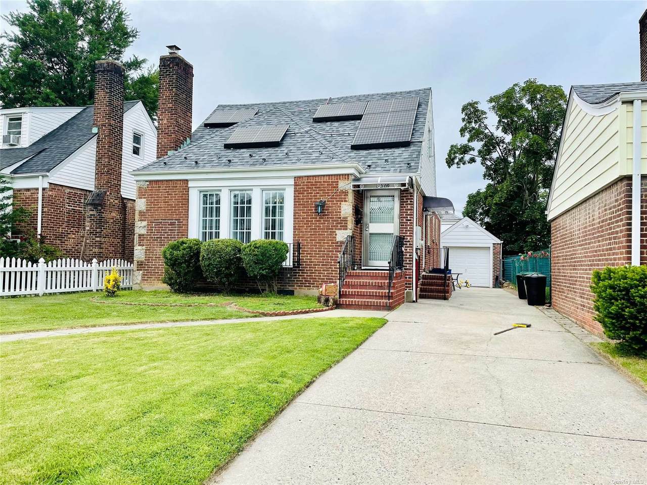 120-09 9th Road - Photo 1