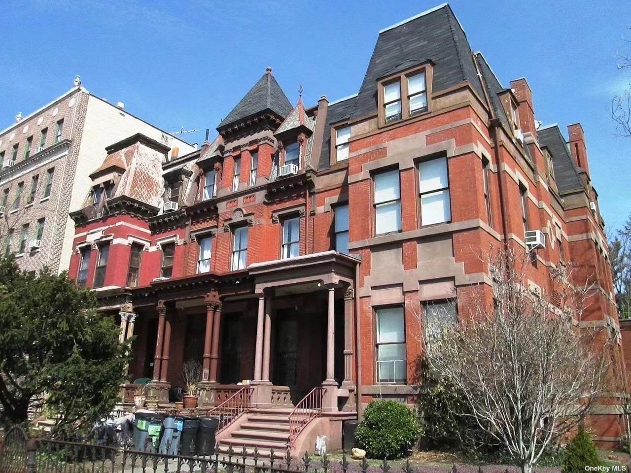 305 Washington Avenue - Photo 1