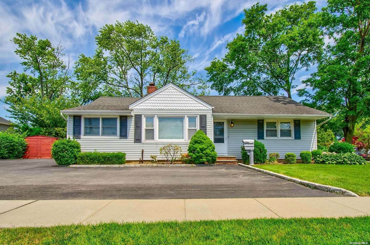 545 Oyster Bay Road - Photo 1