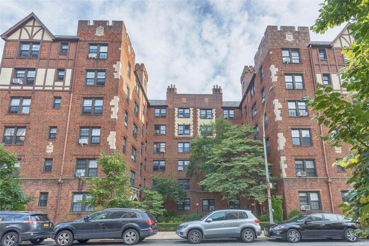 68-20 Burns Street - Photo 1