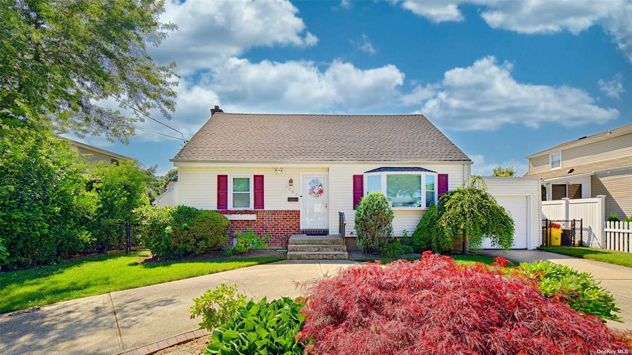 1068 Park Boulevard - Photo 1