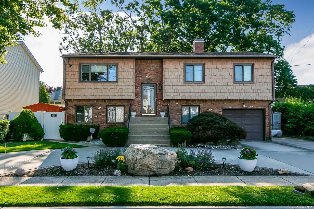 60 Maple Street - Photo 1
