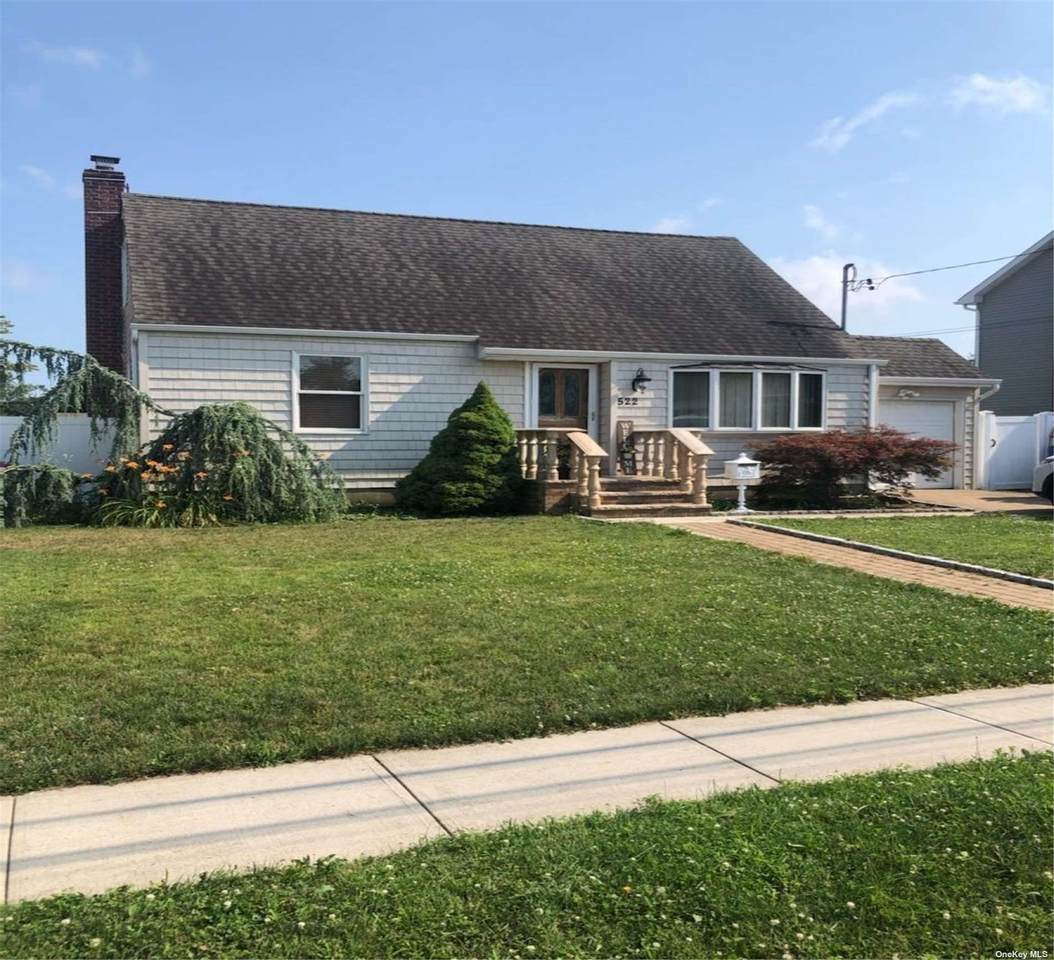 522 17th Street - Photo 1