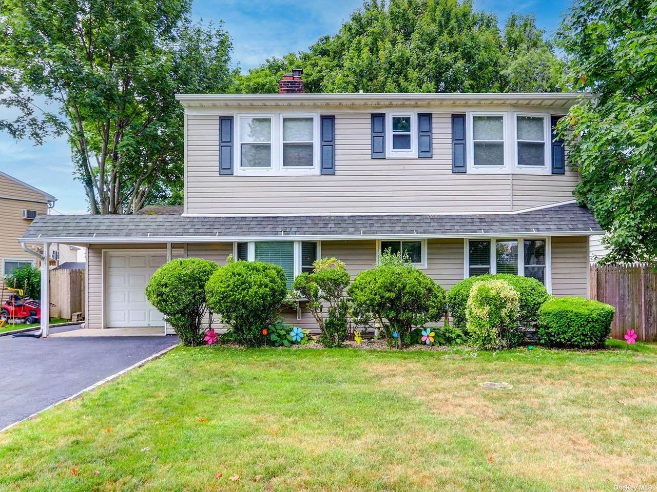 194 Blueberry Lane - Photo 1
