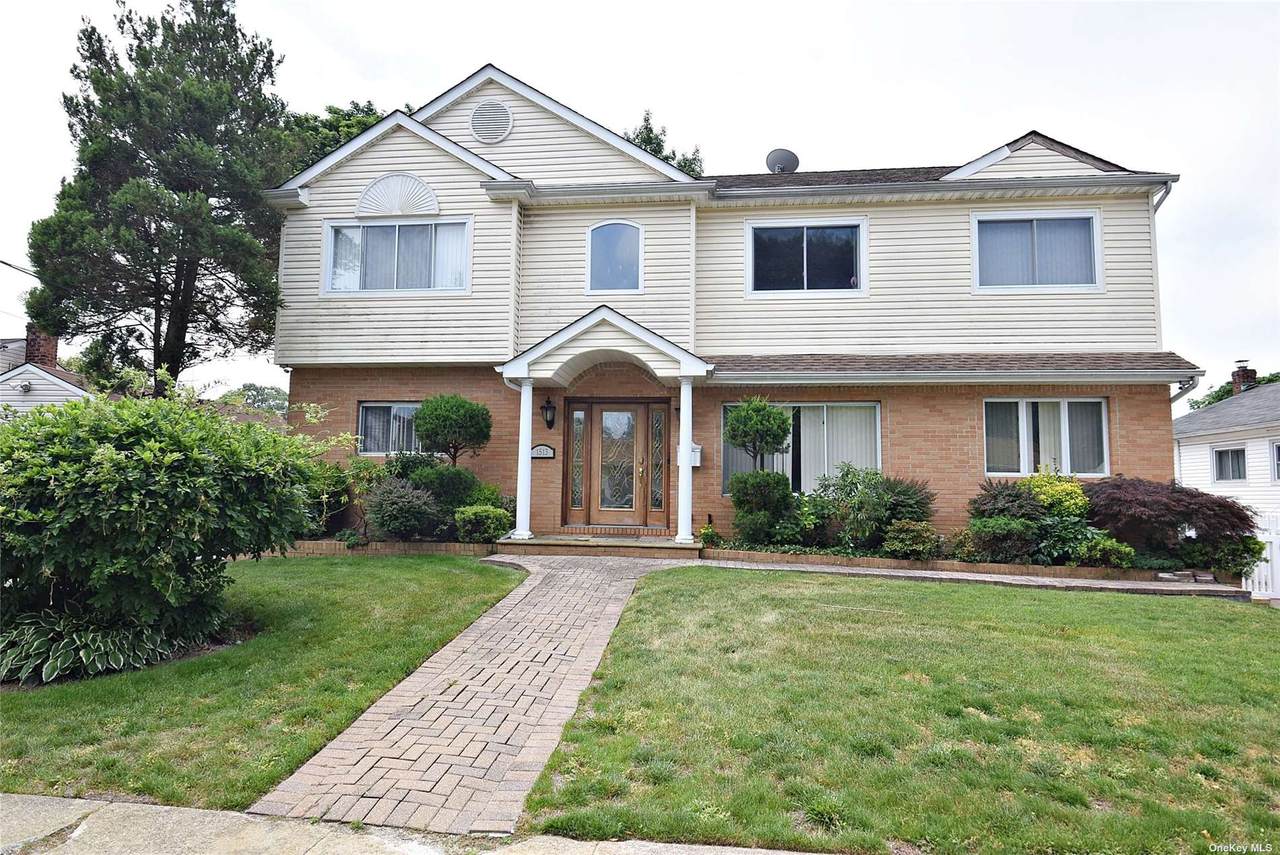 1513 Bowe Road - Photo 1