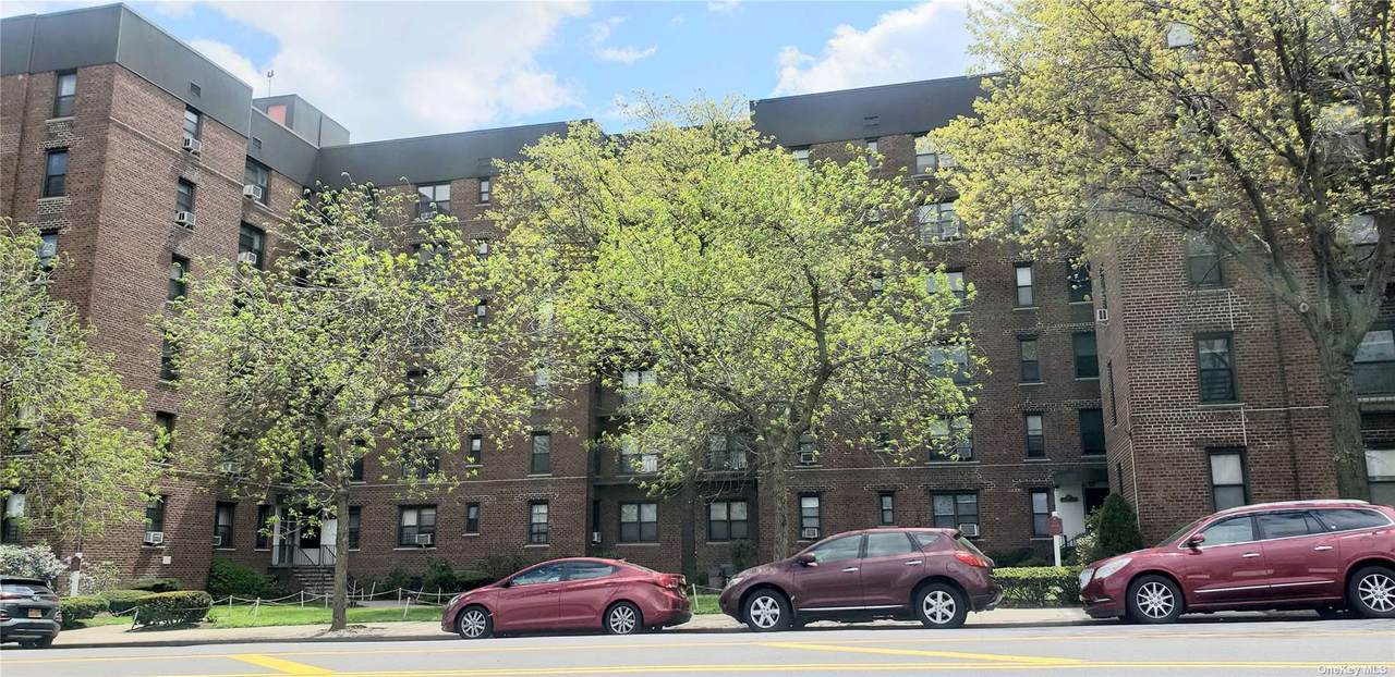 112-24 Northern Blvd - Photo 1