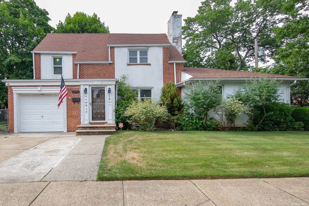1661 Aladdin Avenue - Photo 1
