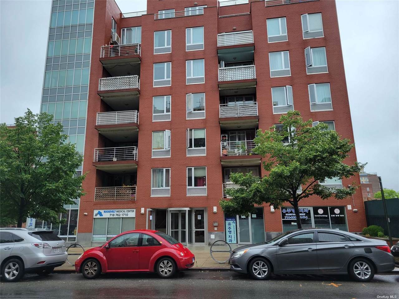 38-30 Parsons Boulevard - Photo 1
