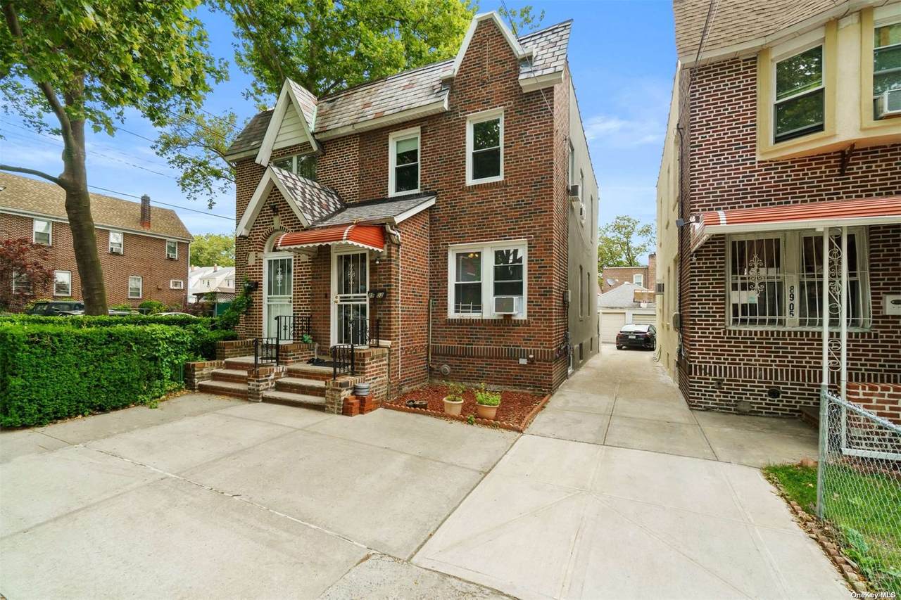 89-03 Vanderveer St. - Photo 1