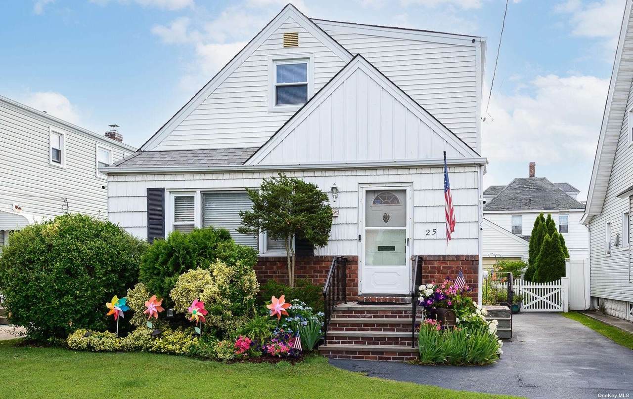 25 Poplar Street - Photo 1