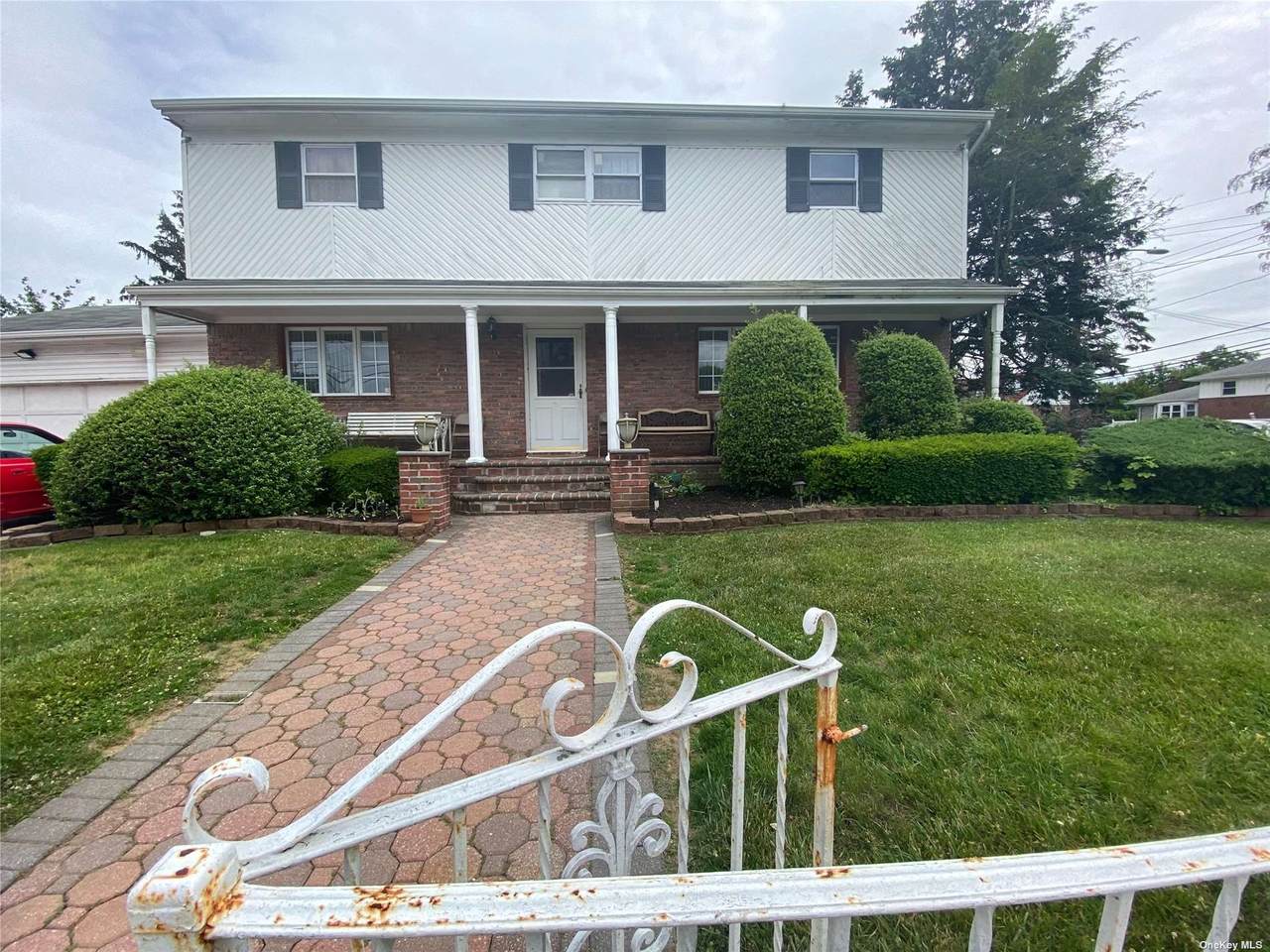 760 Carl Avenue - Photo 1
