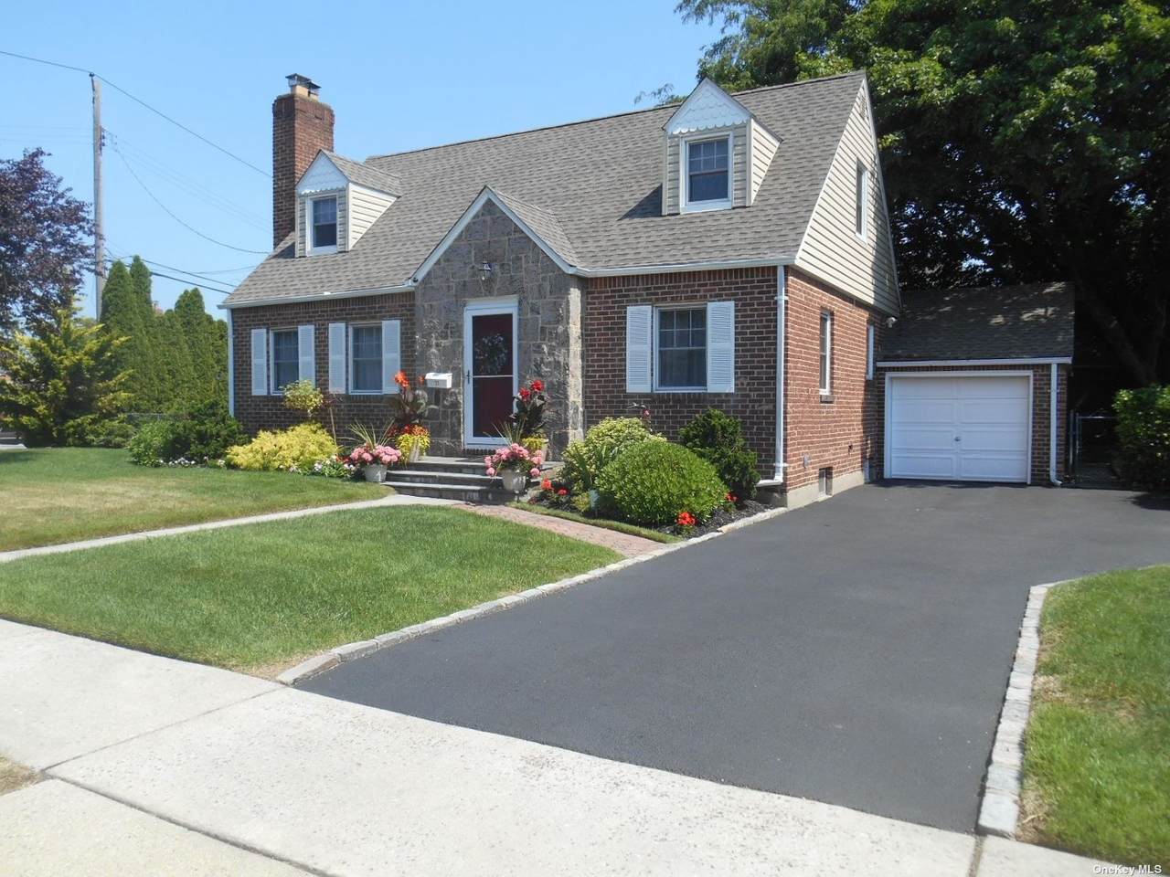 71 Lutz Drive - Photo 1