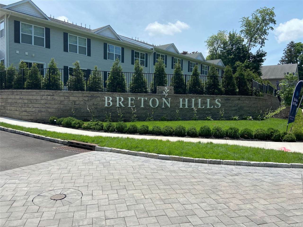 508 Breton Way - Photo 1