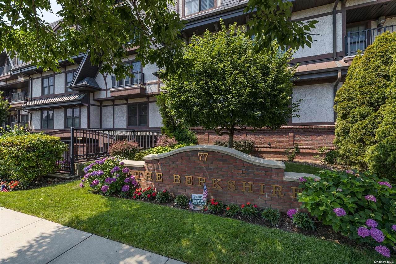 77 Maple Avenue - Photo 1