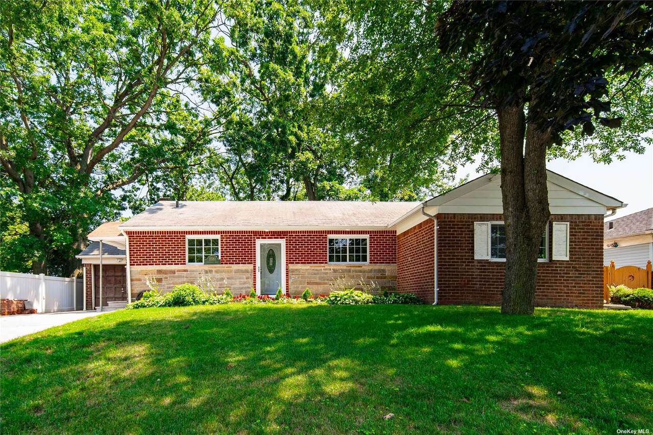 1581 Peninsula Boulevard - Photo 1