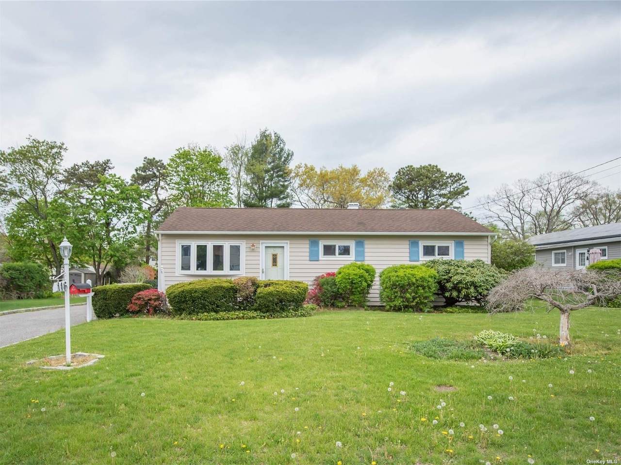 116 Leopold Avenue - Photo 1