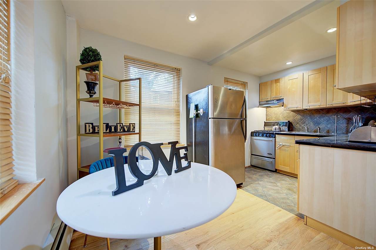 150-47 Grand Central Parkway - Photo 1