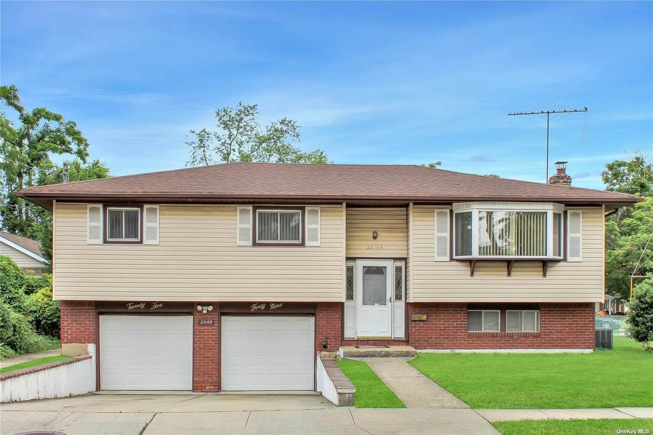 2549 Locust Avenue - Photo 1