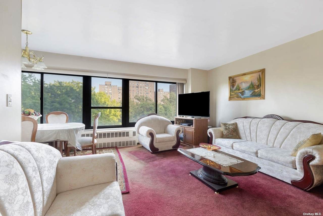 33-47 14th Street - Photo 1