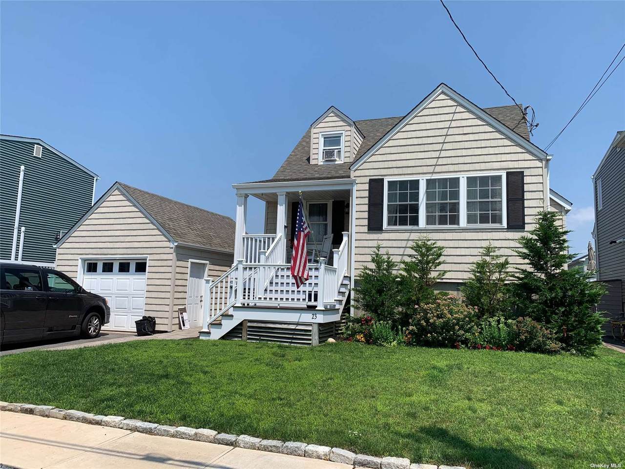 23 Grant Avenue - Photo 1
