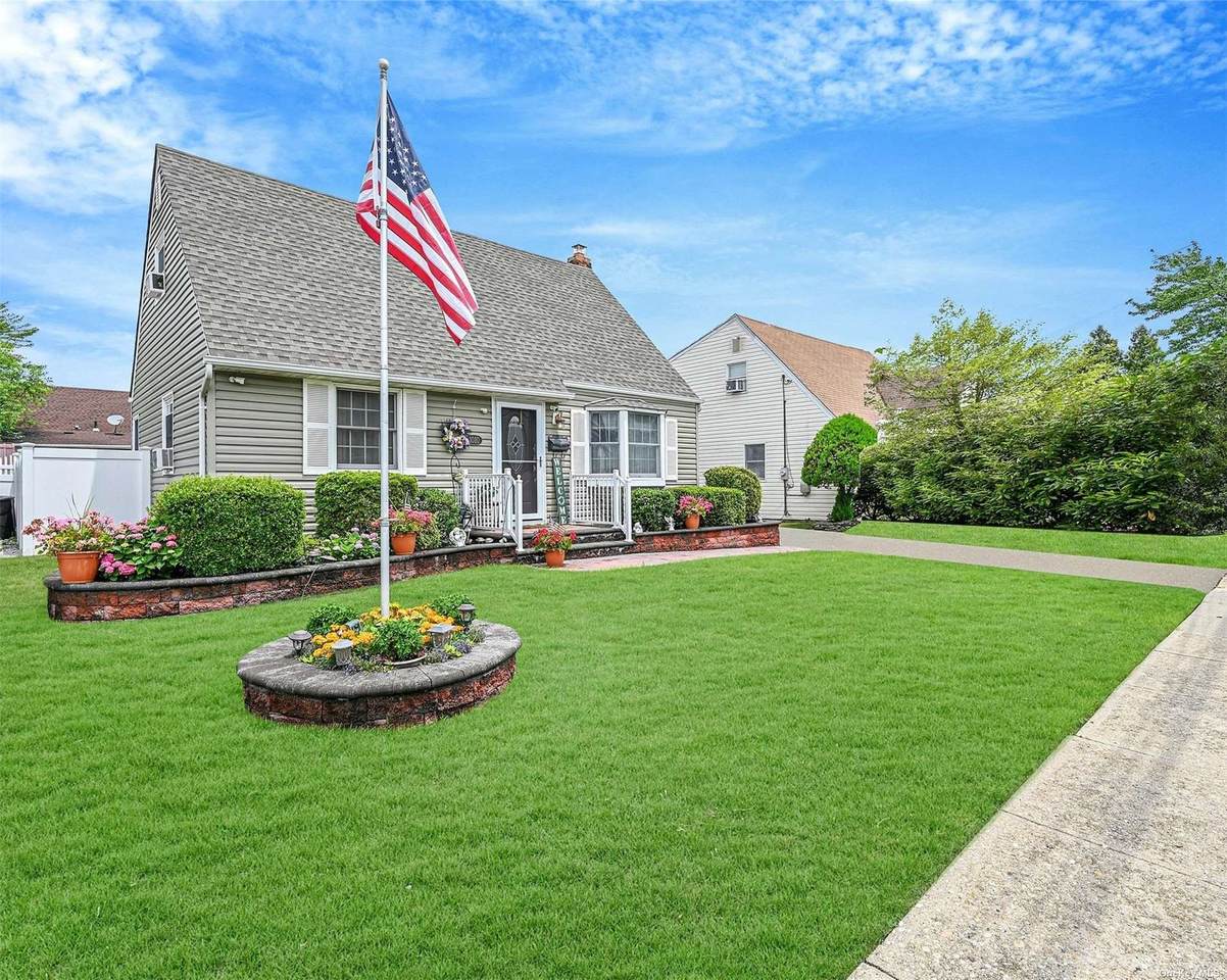 1010 Washington Avenue - Photo 1
