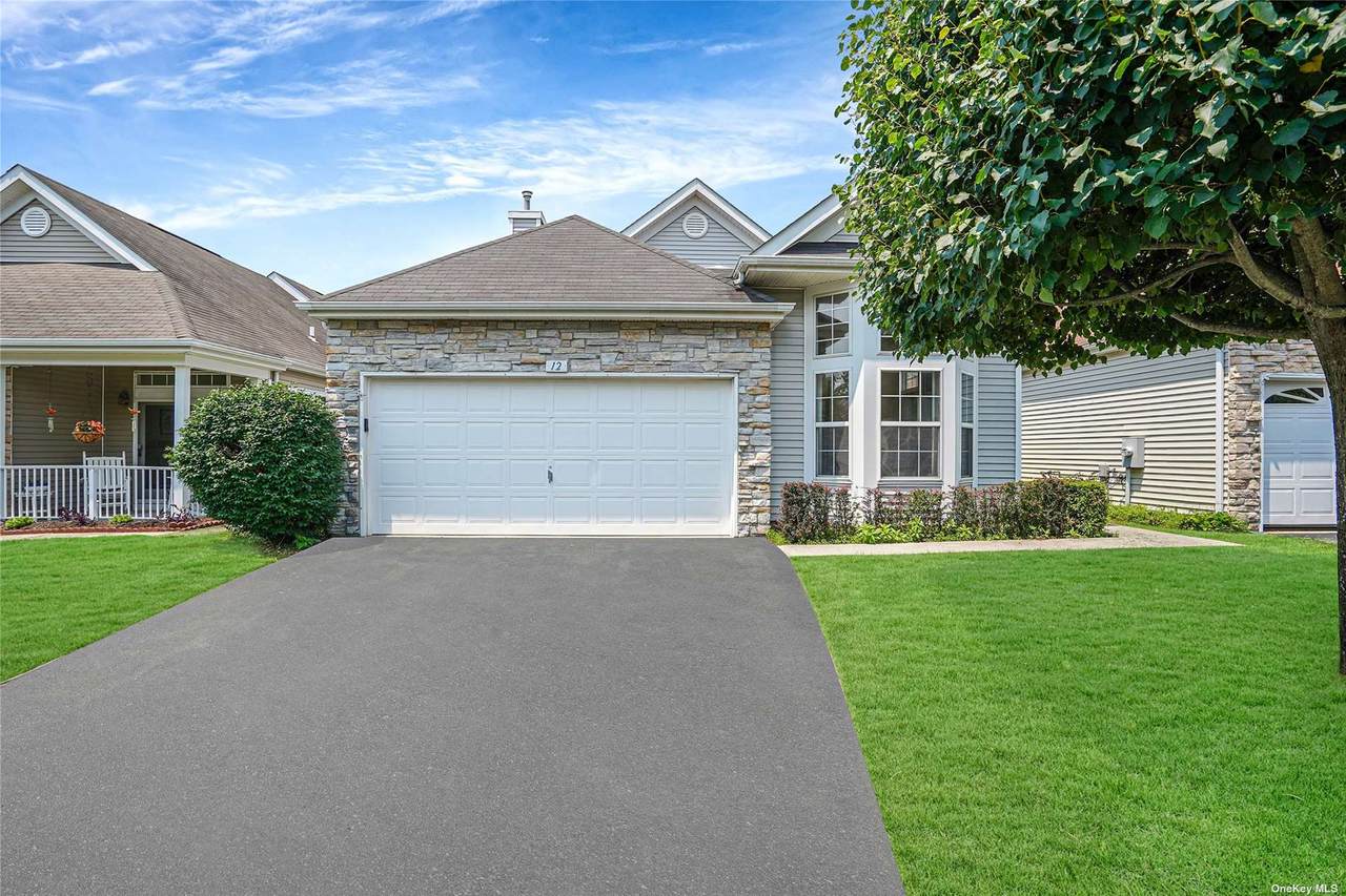 12 Sagaponack Court - Photo 1