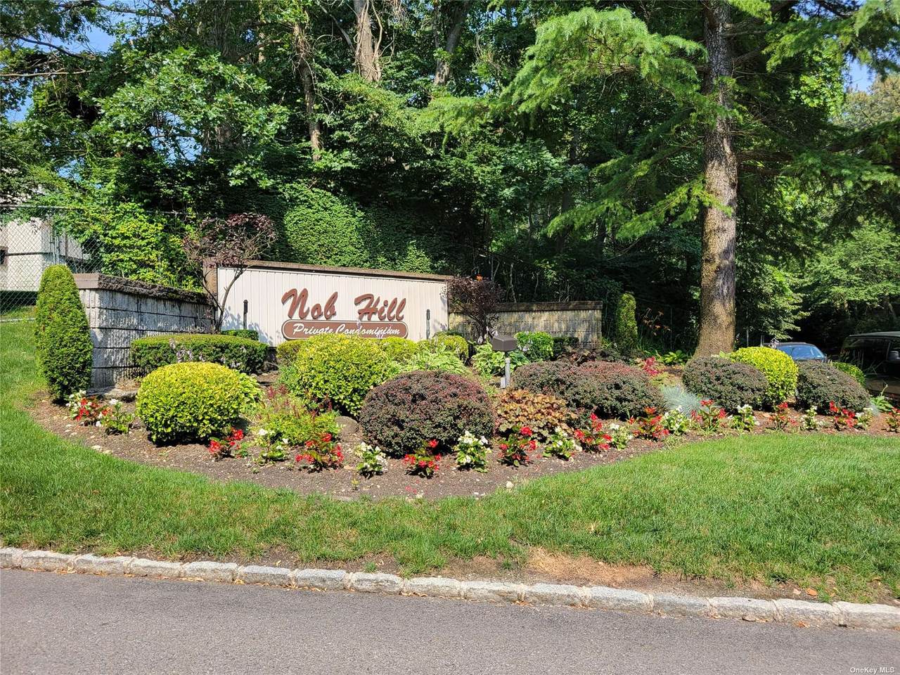 71 Richmond Boulevard - Photo 1