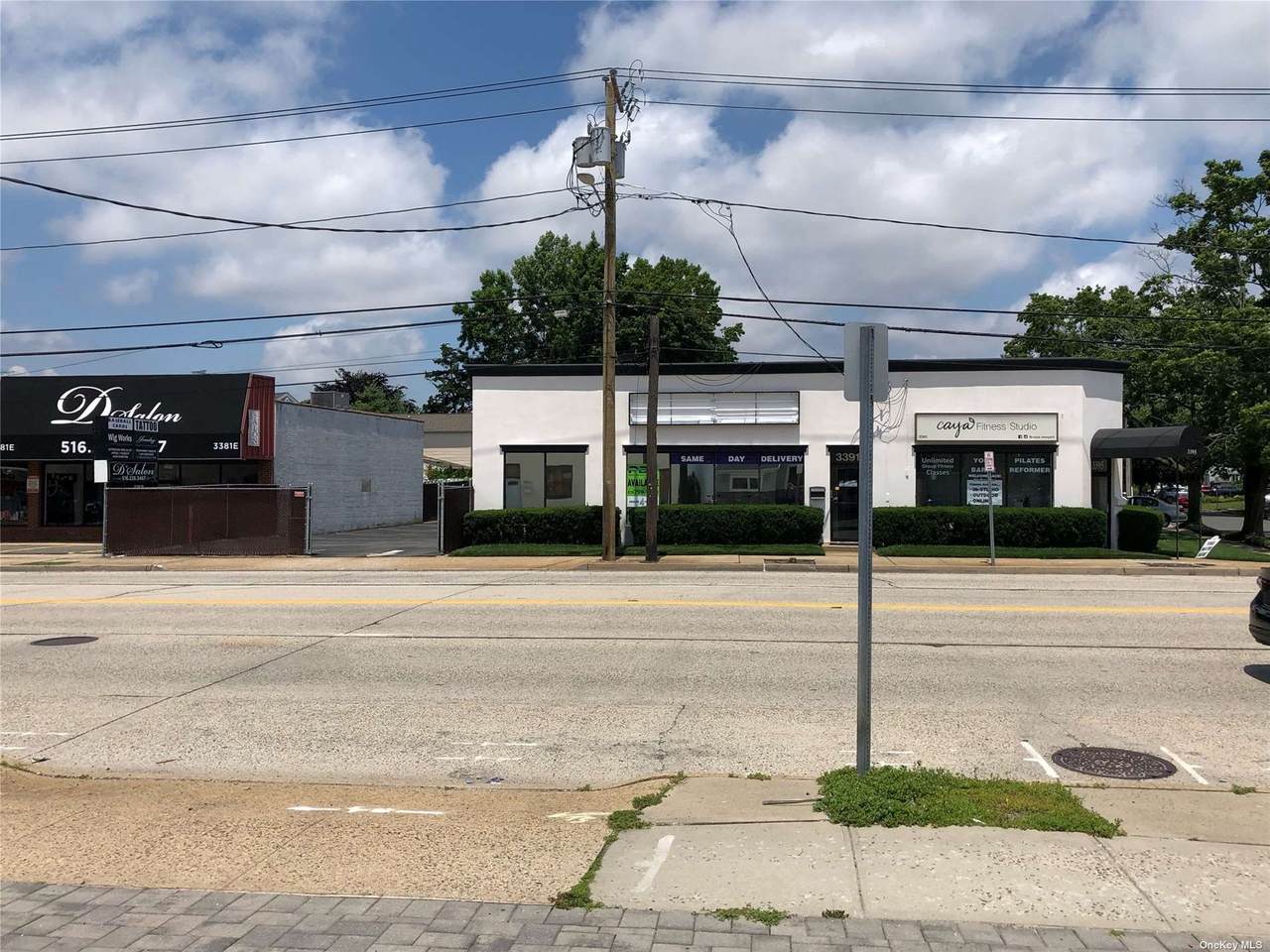 3391-3395 Merrick Rd - Photo 1
