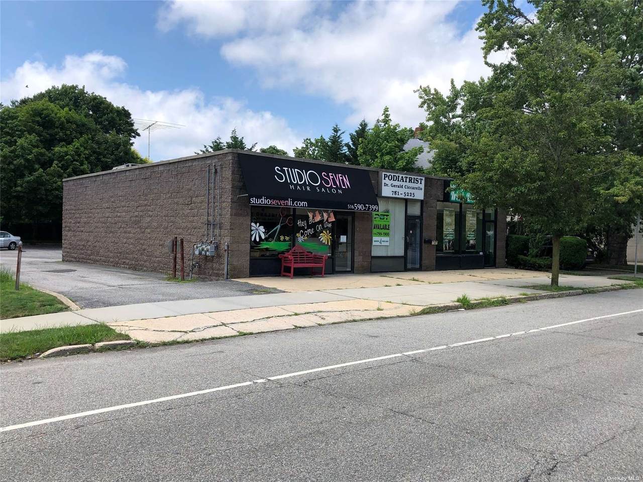 2090-2100 Wantagh Ave - Photo 1