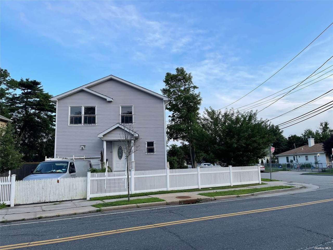 162 Graham Avenue - Photo 1