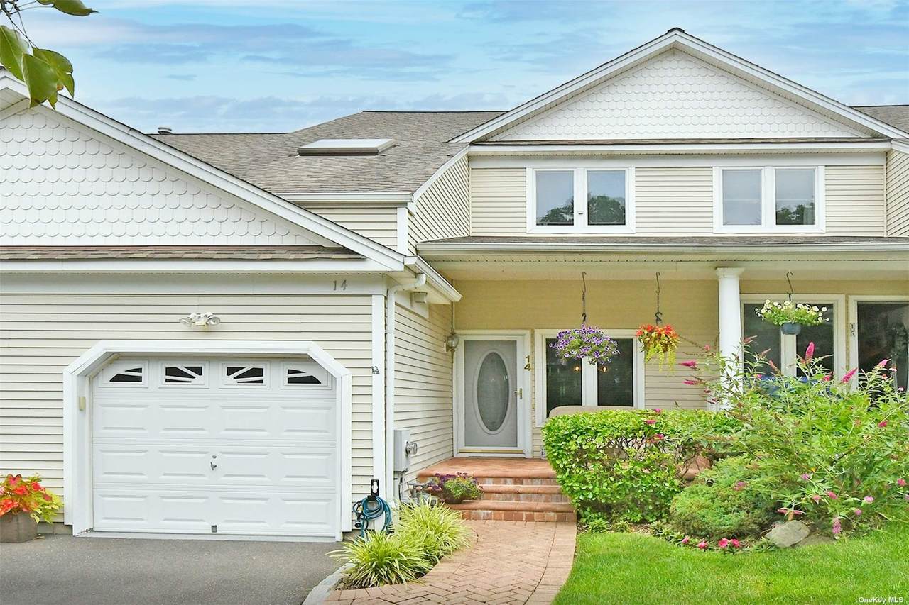 14 Lindbergh Circle - Photo 1