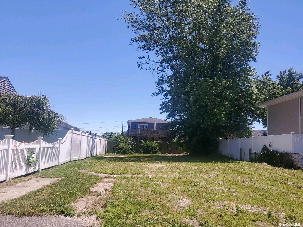 3 Garfield - Photo 1
