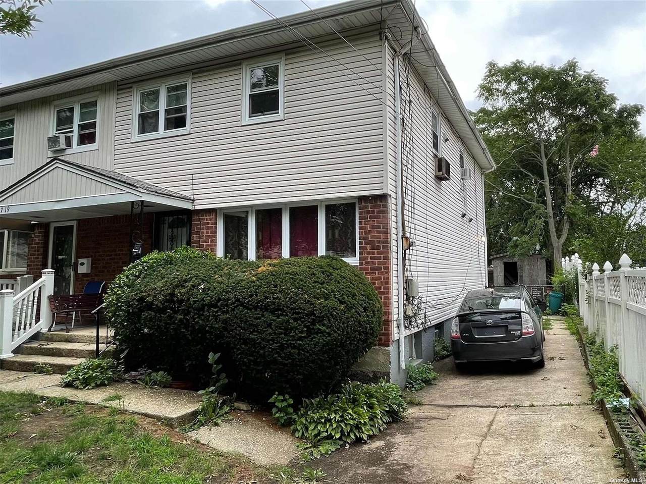 147-21 258th Street - Photo 1