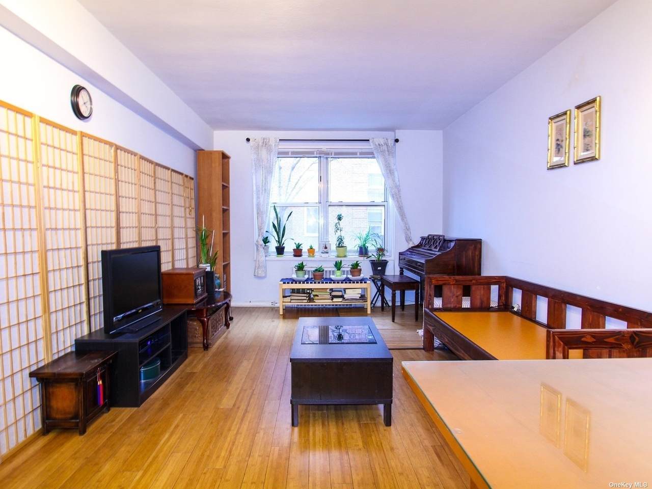 27-10 Parsons Boulevard - Photo 1