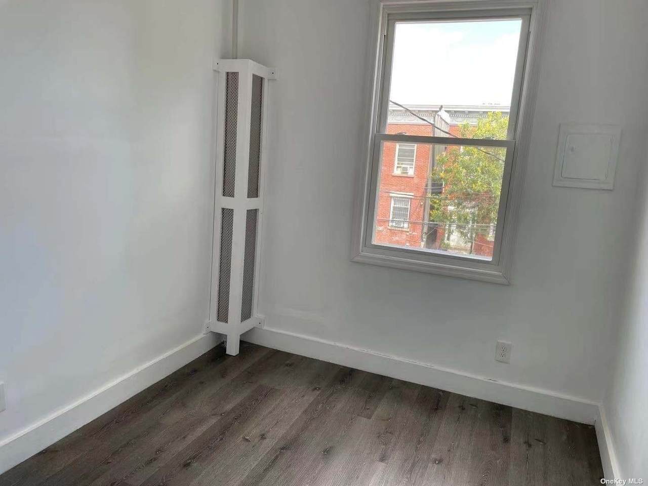 14-22 111 Street - Photo 1