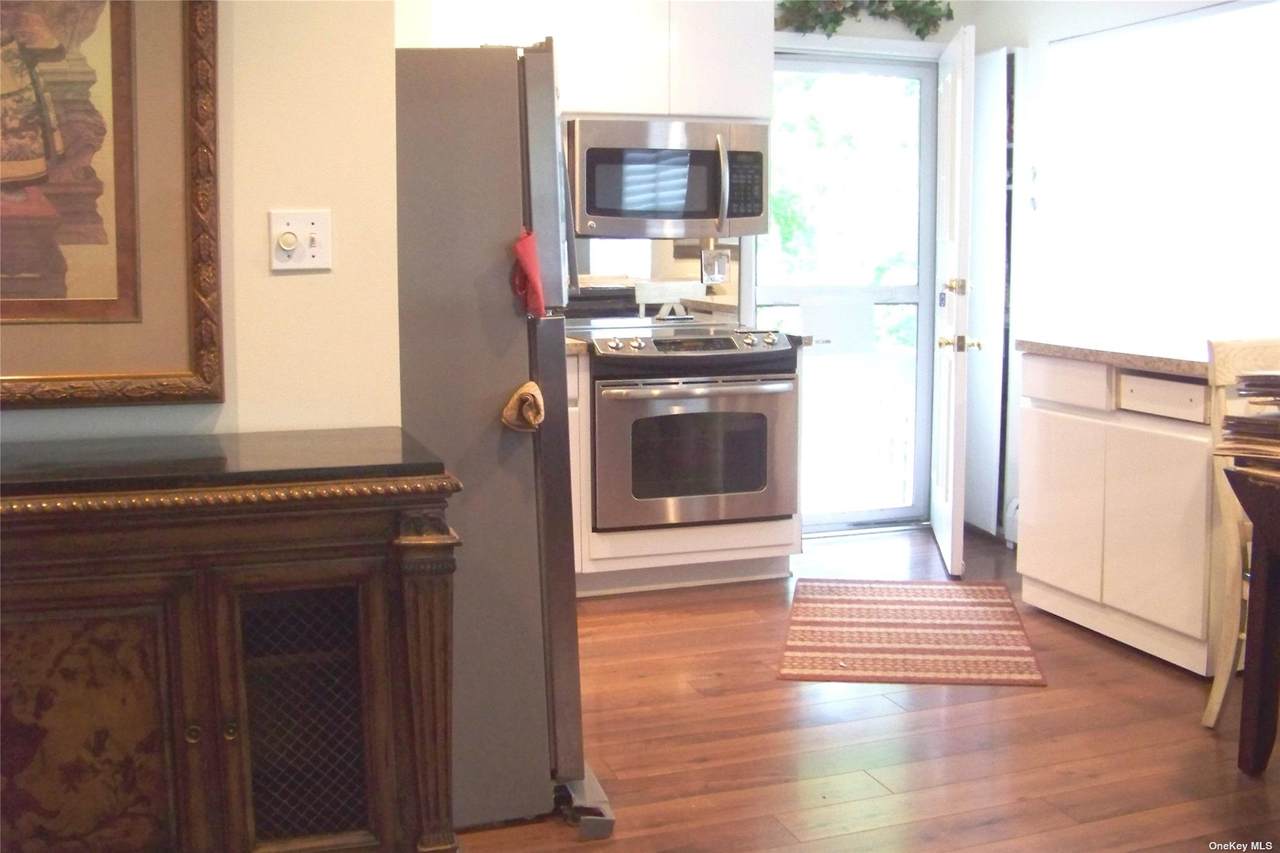 40 Canoe Place - Photo 1