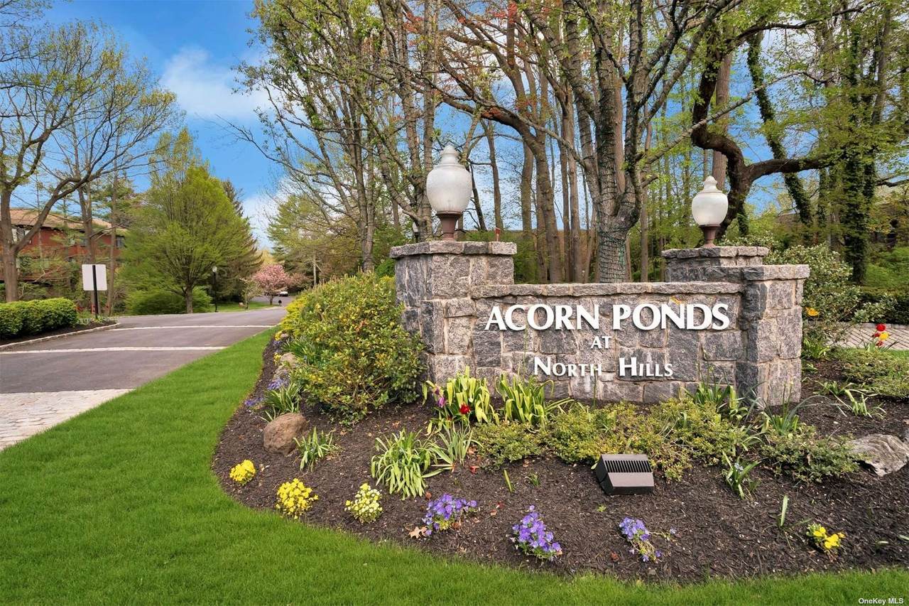 20 Spring Hollow - Photo 1