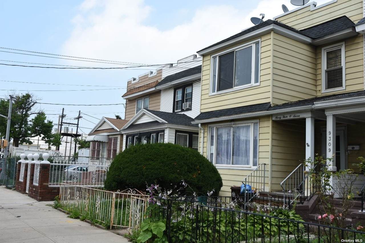 93-07 123rd Street - Photo 1