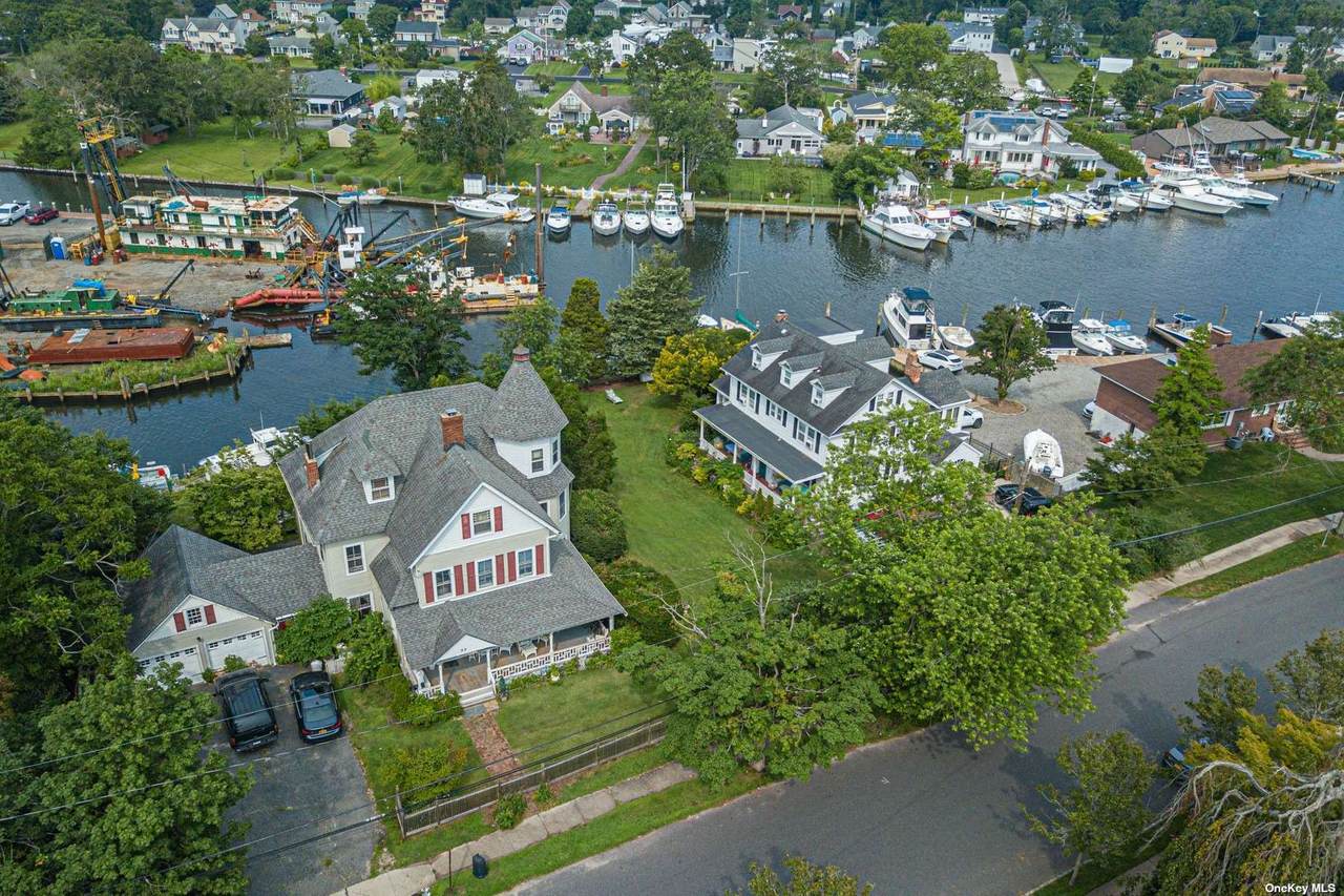 55 Shore Lane - Photo 1