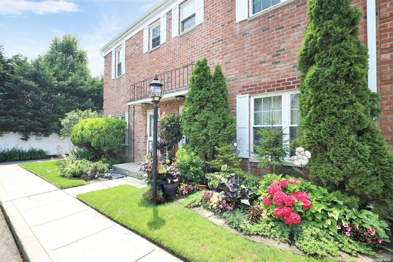 930 Merick Road - Photo 1
